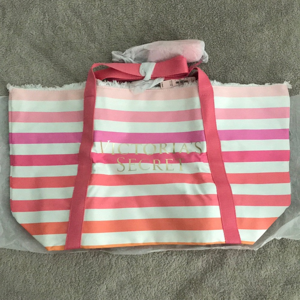👙🌴 Victoria’s Secret striped tote bag